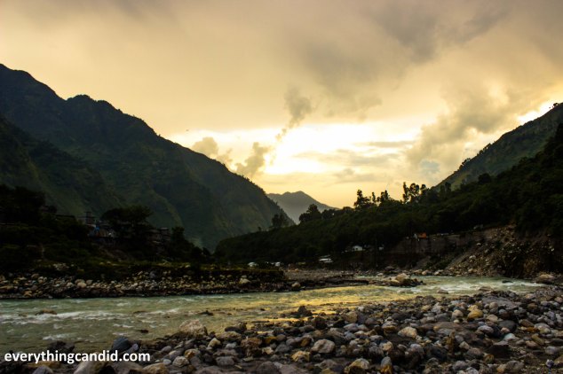 Road Trip, Self Drive, Traveling, Uttaranchal, Uttarakhand, Almora, Pithoragarh, Champawat, Kali RIver, Gauri River, Dharchula, Jauljibi, Munsiyari, Mandakini, Madkote, Bhimtal, Thal. Dhaba, Gyani Dhaba, Scenic beauty, travelogue, travel blog