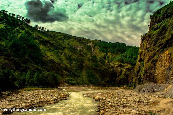 Road Trip, Self Drive, Traveling, Uttaranchal, Uttarakhand, Almora, Pithoragarh, Champawat, Kali RIver, Gauri River, Dharchula, Jauljibi, Munsiyari, Mandakini, Madkote, Bhimtal, Thal. Dhaba, Gyani Dhaba, Scenic beauty, travelogue, travel blog