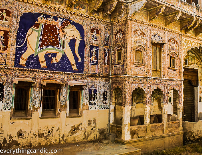 A Live Mural Symphony!