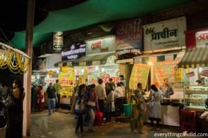 Sarafa Bazaar, Indore, Joshi, Sabudana, Bhutte Ka Kiss, Indore, India, Street Food, Food Street, Night life