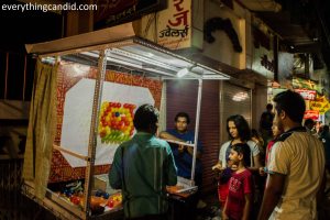 Sarafa Bazaar, Indore, Joshi, Sabudana, Bhutte Ka Kiss, Indore, India, Street Food, Food Street, Night life