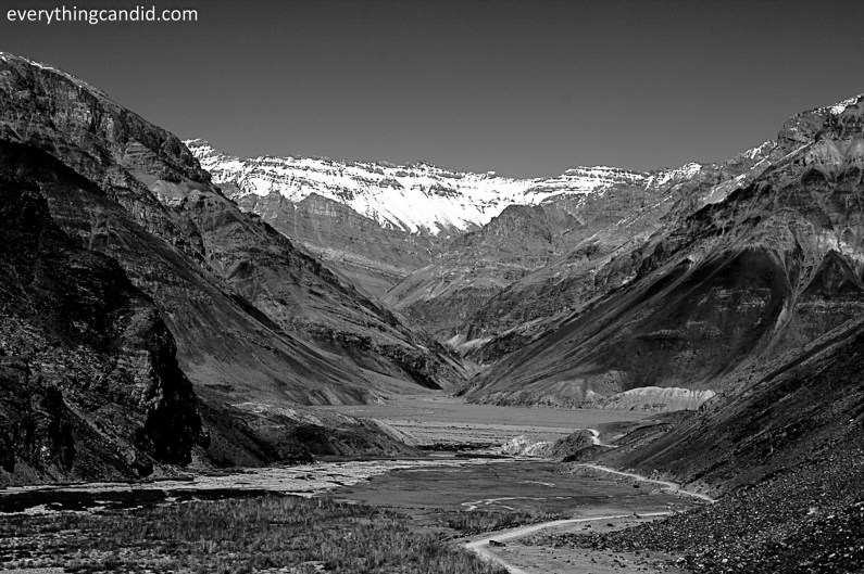Spiti Valley as move up towards Kunzum Pass!