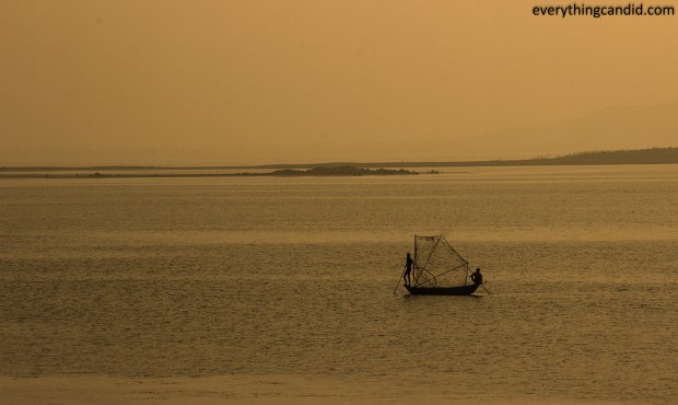 FIsher Man near Jhansi and Gwalior. Golden Hour Landscape Photography. India. Madhyapradesh.