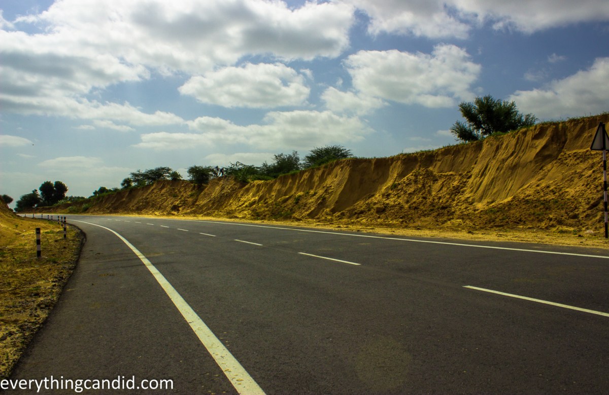 Road to Jodhpur from Jaipur