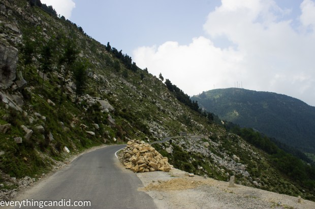 Road to Jot Pass